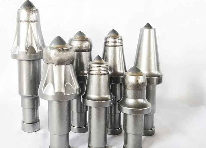 Vulcaniseur à bande transporteuse à température et à temps numériques équipé de plaques de chauffage électriques pour la vulcanisation des articulations de bande